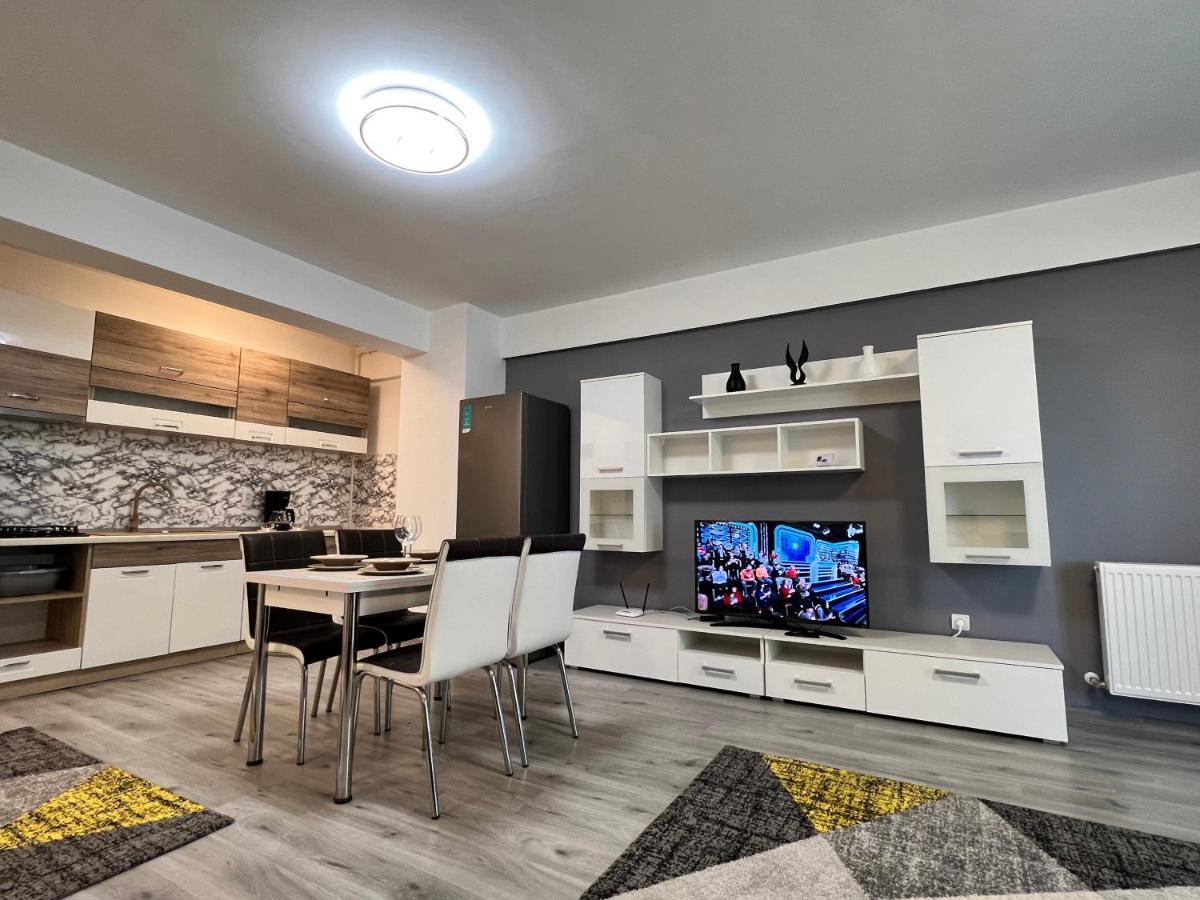 Apartment Robedy 마마이아 외부 사진
